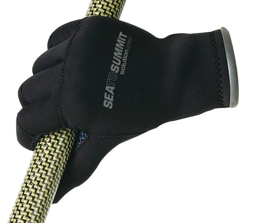 Jakie rękawiczki na kajak wybrać, aby zapewnić komfort i bezpieczeństwo?