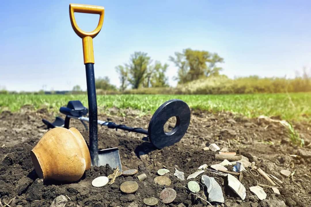 Jak ustawić wykrywacz metali na złoto, aby uniknąć najczęstszych błędów