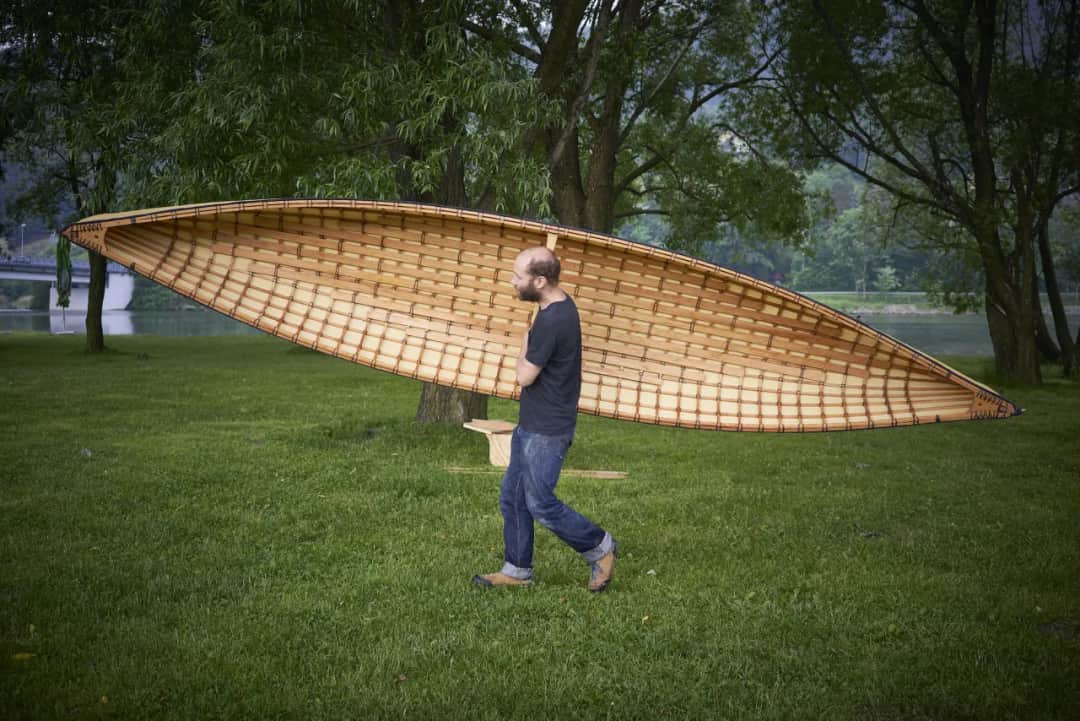 Kanu czy kajak - który wybór zapewni Ci najlepszą przygodę?