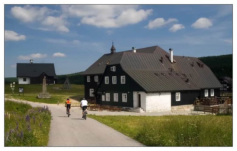Trasa rowerowa Jakuszyce Chatka Górzystów: trudności, atrakcje i porady dla rowerzystów