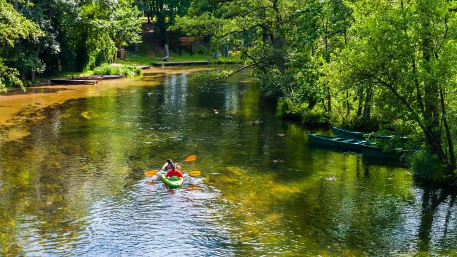 Spływy kajakowe w Polsce: odkryj najpiękniejsze trasy i porady Spływy kajakowe w Polsce: odkryj najpiękniejsze trasy i porady