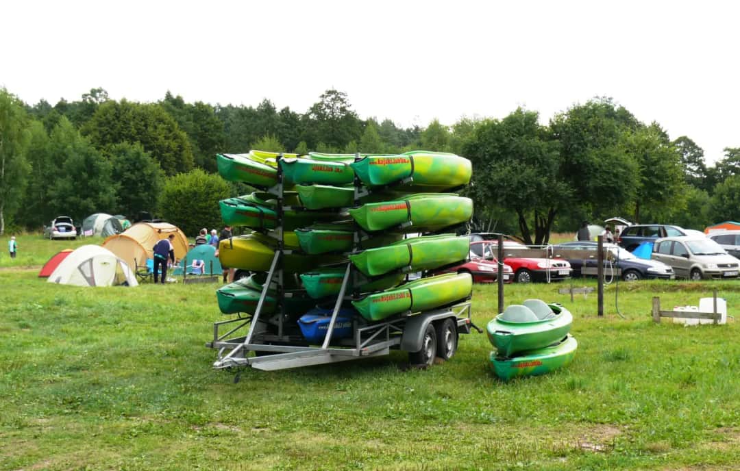 Spływ kajakowy Bystrzyca – najlepsze trasy, ceny i bezpieczeństwo